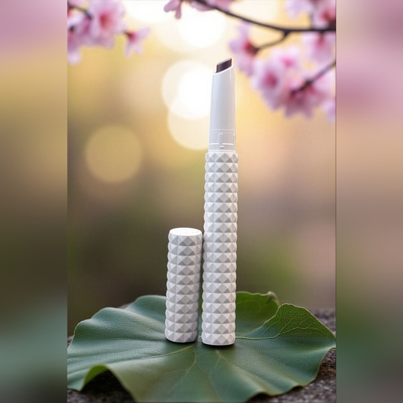 Kat Von D Vegan Beauty Epic Kiss Butter Lipstick - Shade Womanism (New) - Picture 3 of 6